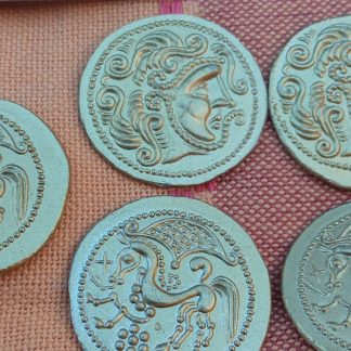 reproductions monnaies antiques gravure main burin marteau statère gaulois des parisii reproduction denarii monnaie coin Denarius