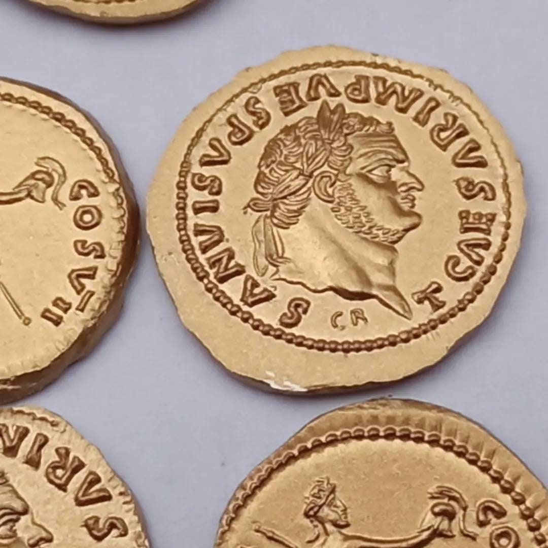 reproductions de monnaies antiques aureus titus gravure à la main au burin et marteau denarii monnaie coin Denarius – Image 5