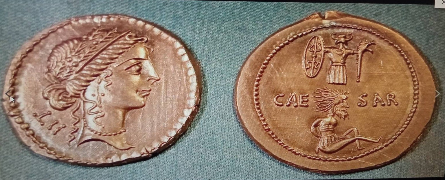 reproductions de monnaies antiques Jules caesar Vercingétorix denier gravure à la main au burin et marteau denarii monnaie coin Denarius – Image 3