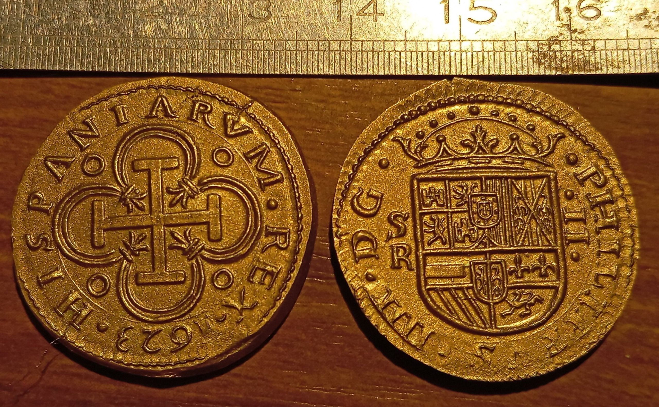Reproductions de monnaies antiques Double escudos pistole philippe iv d'espagne. Pirate coin. jewelry