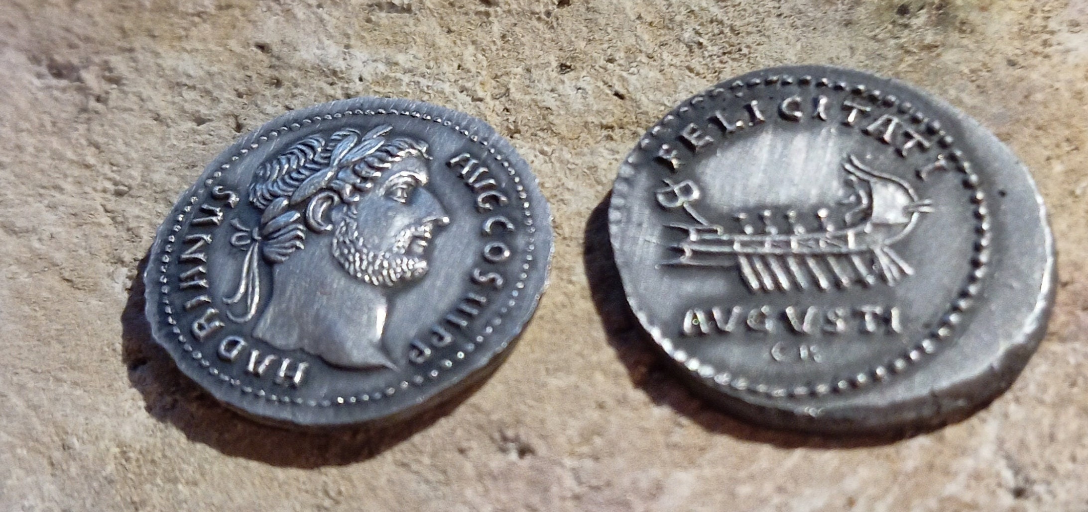 reproductions monnaies antiques Denier en etain d'Hadrien Hadrianvs Hadrian