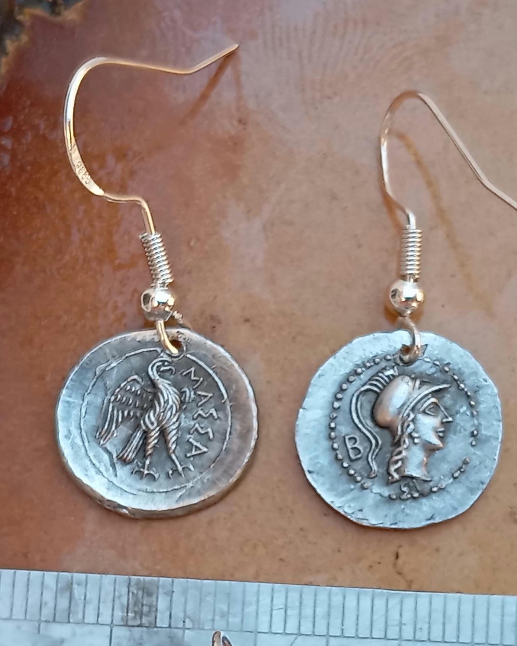 2 Boucles d'oreilles crochet argent 925 reproductions de monnaie grecque antiques Diobole à la tête d’Athéna et à l’aigle MARSEILLE MAZZA – Image 2