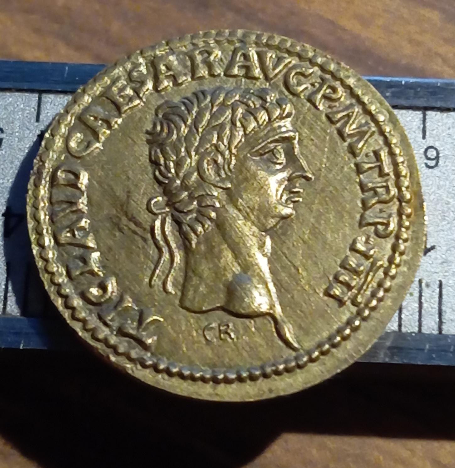 reproductions de monnaies antiques aureus de l'empereur Claudeau camp prétorien. denarii monnaie coin Denarius – Image 3