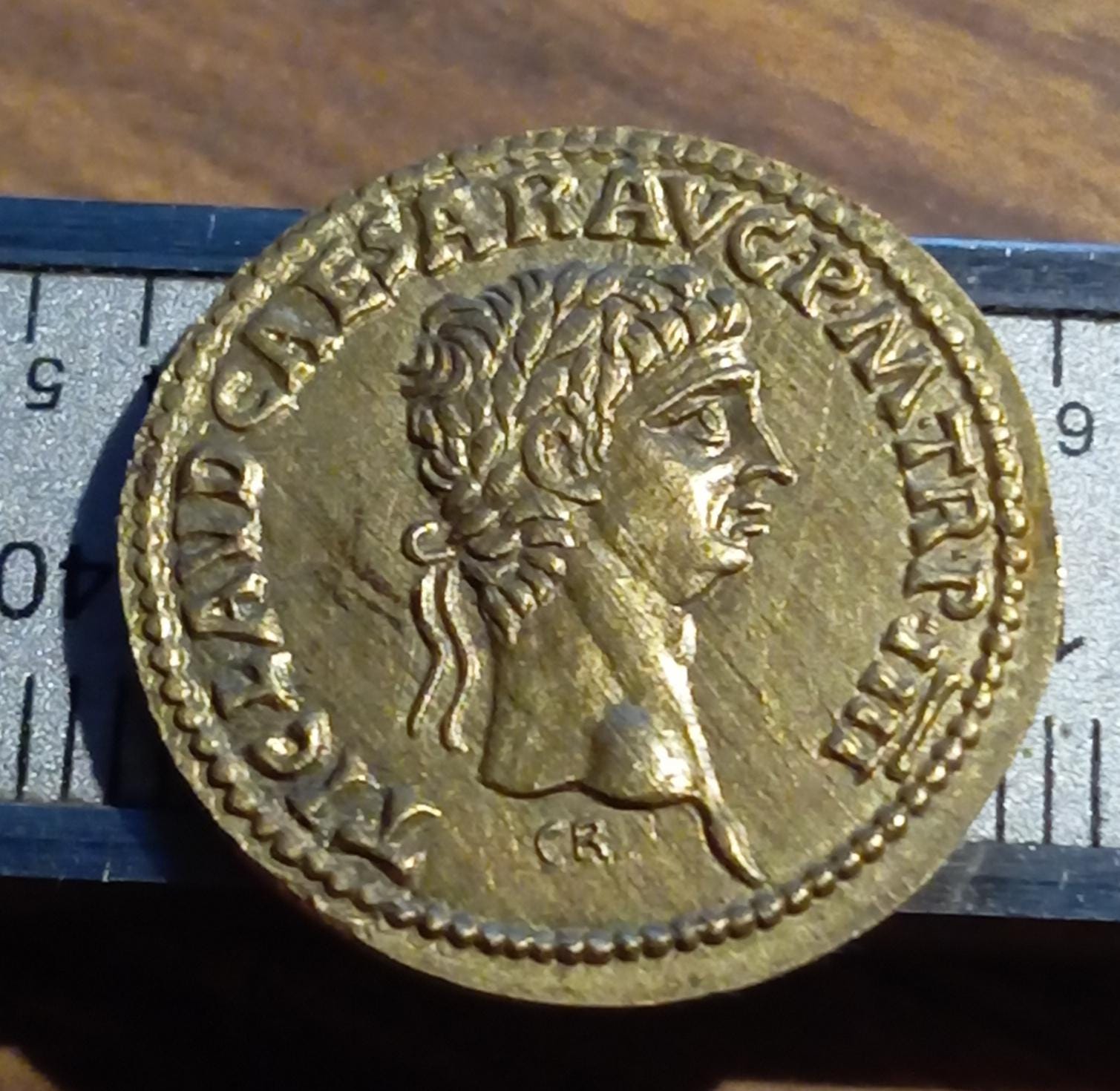 reproductions de monnaies antiques aureus de l'empereur Claudeau camp prétorien. denarii monnaie coin Denarius – Image 6