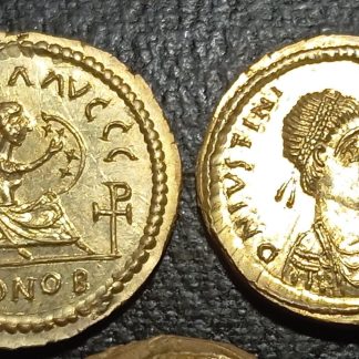 Reproduction Semissis de Justinien Ier monnaie byzantine 527-552 étain doré gravée et frappée à la main – fabrication artisanale française