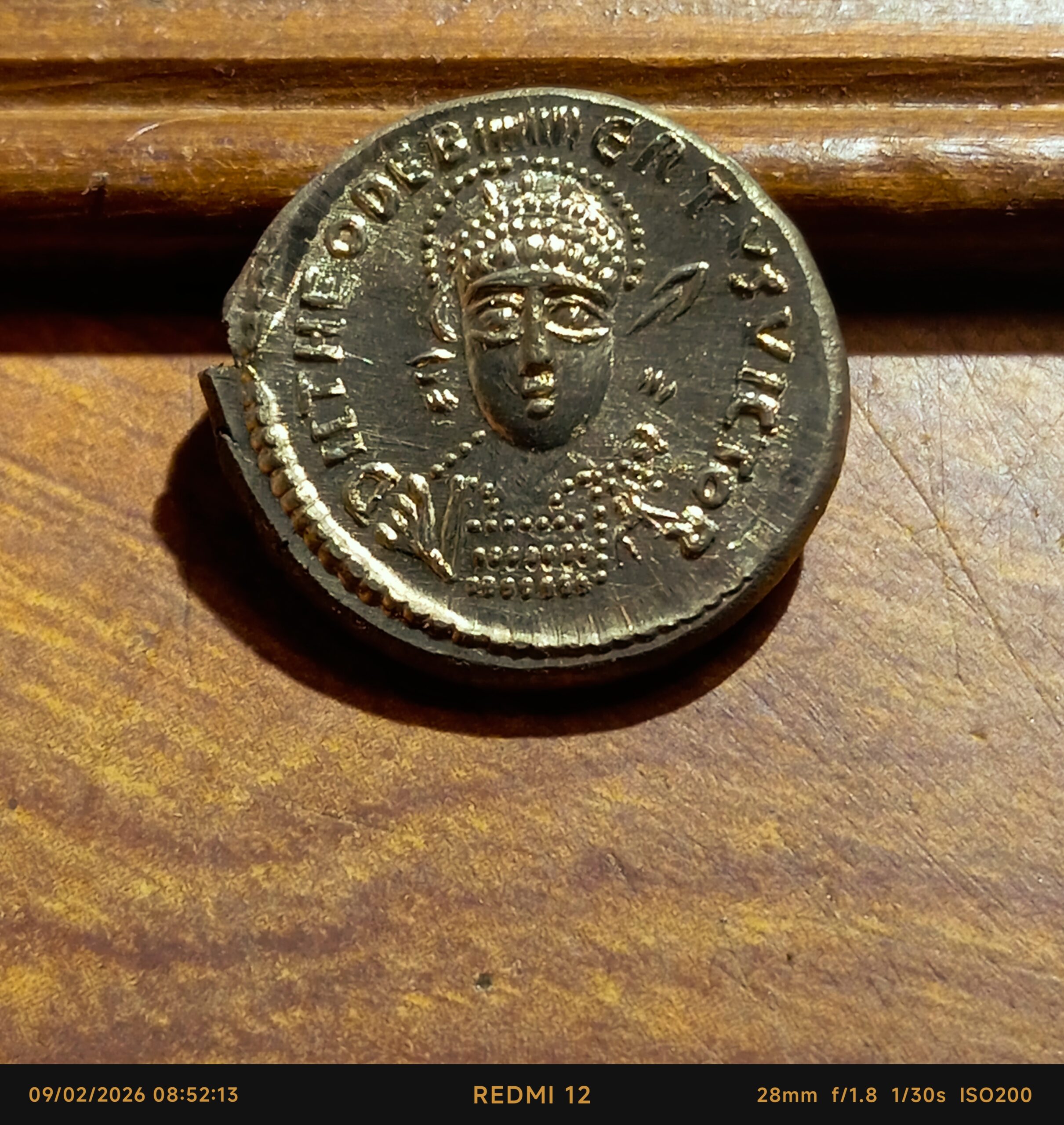 Reproductions de monnaies Théodebert Ier Roi de Metz ou d’Austrasie Solidus ou sou d’or 534-548 – Image 6