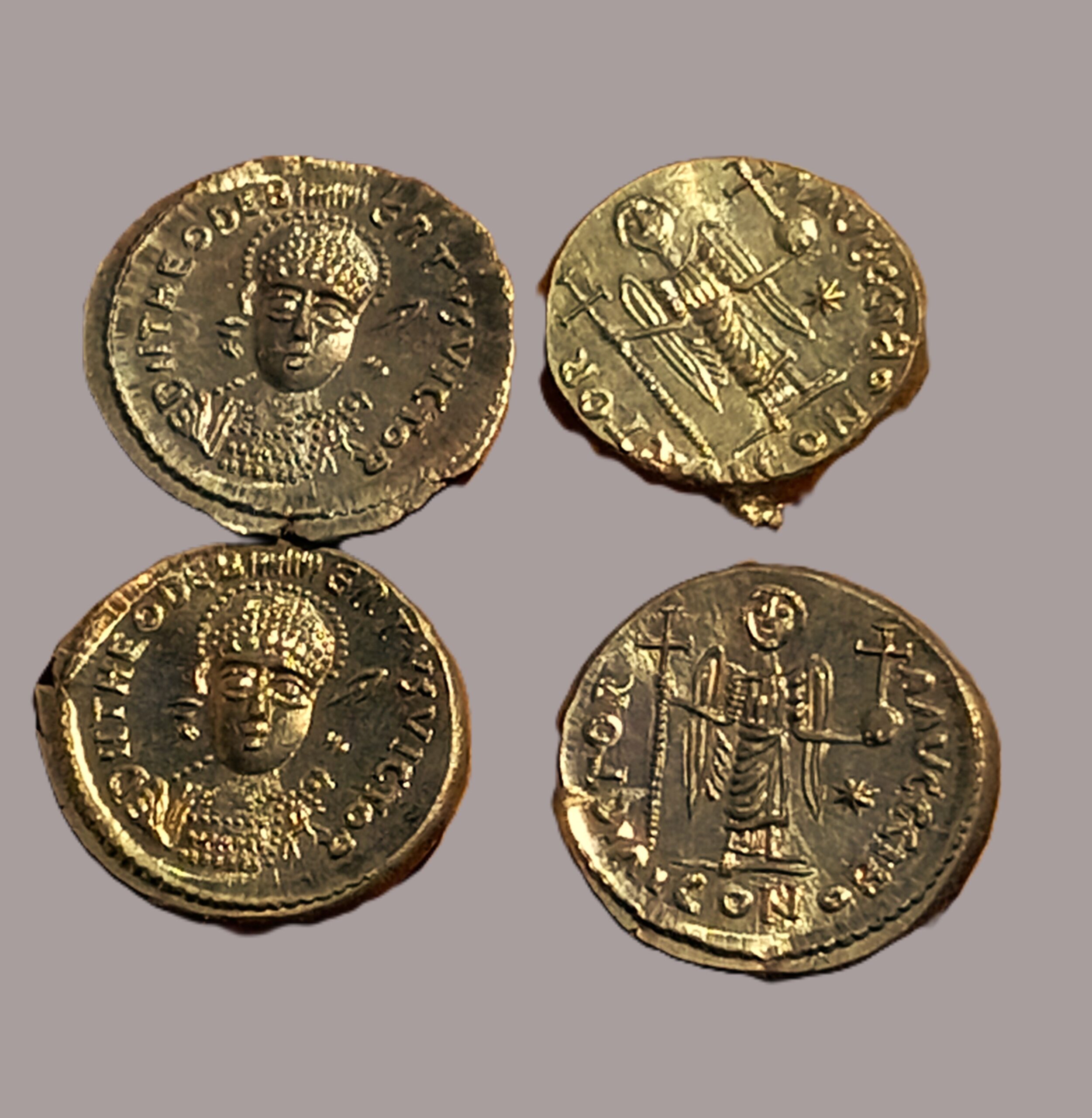 Reproductions de monnaies Théodebert Ier Roi de Metz ou d’Austrasie Solidus ou sou d’or 534-548 – Image 15