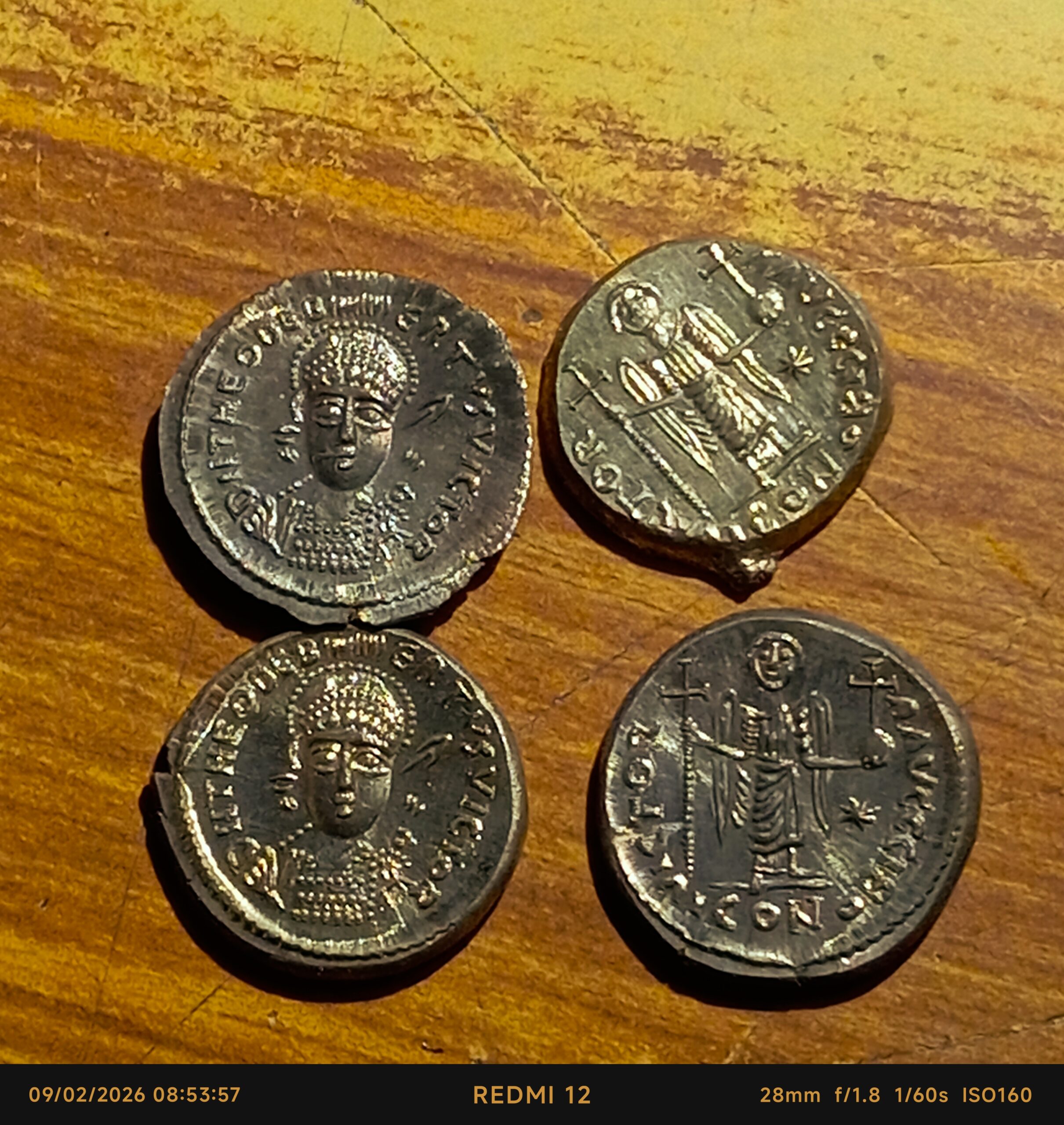 Reproductions de monnaies Théodebert Ier Roi de Metz ou d’Austrasie Solidus ou sou d’or 534-548 – Image 16
