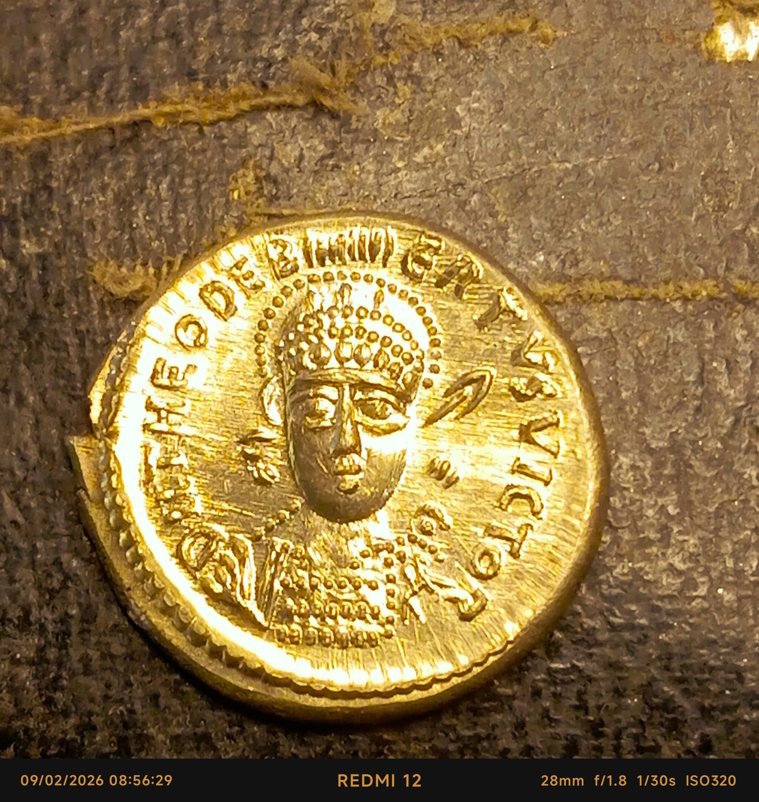 Reproductions de monnaies Théodebert Ier Roi de Metz ou d’Austrasie Solidus ou sou d’or 534-548 – Image 17